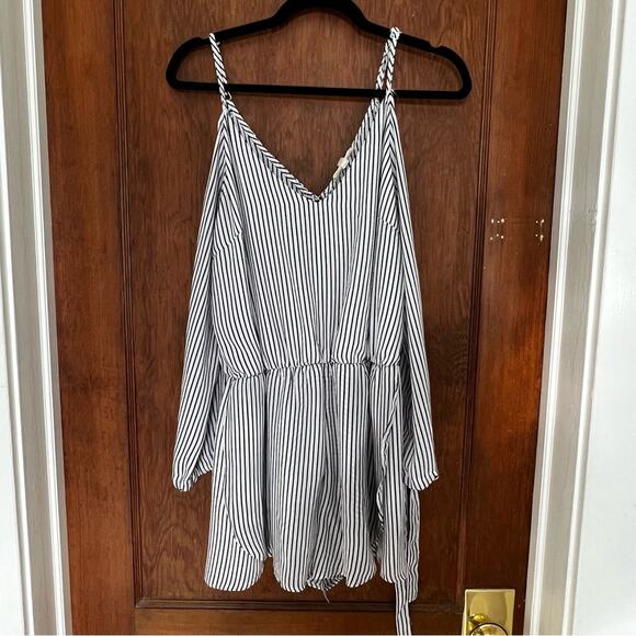 EUC Rebellion Again Black White‎ Striped Romper Large - Picture 1 of 9